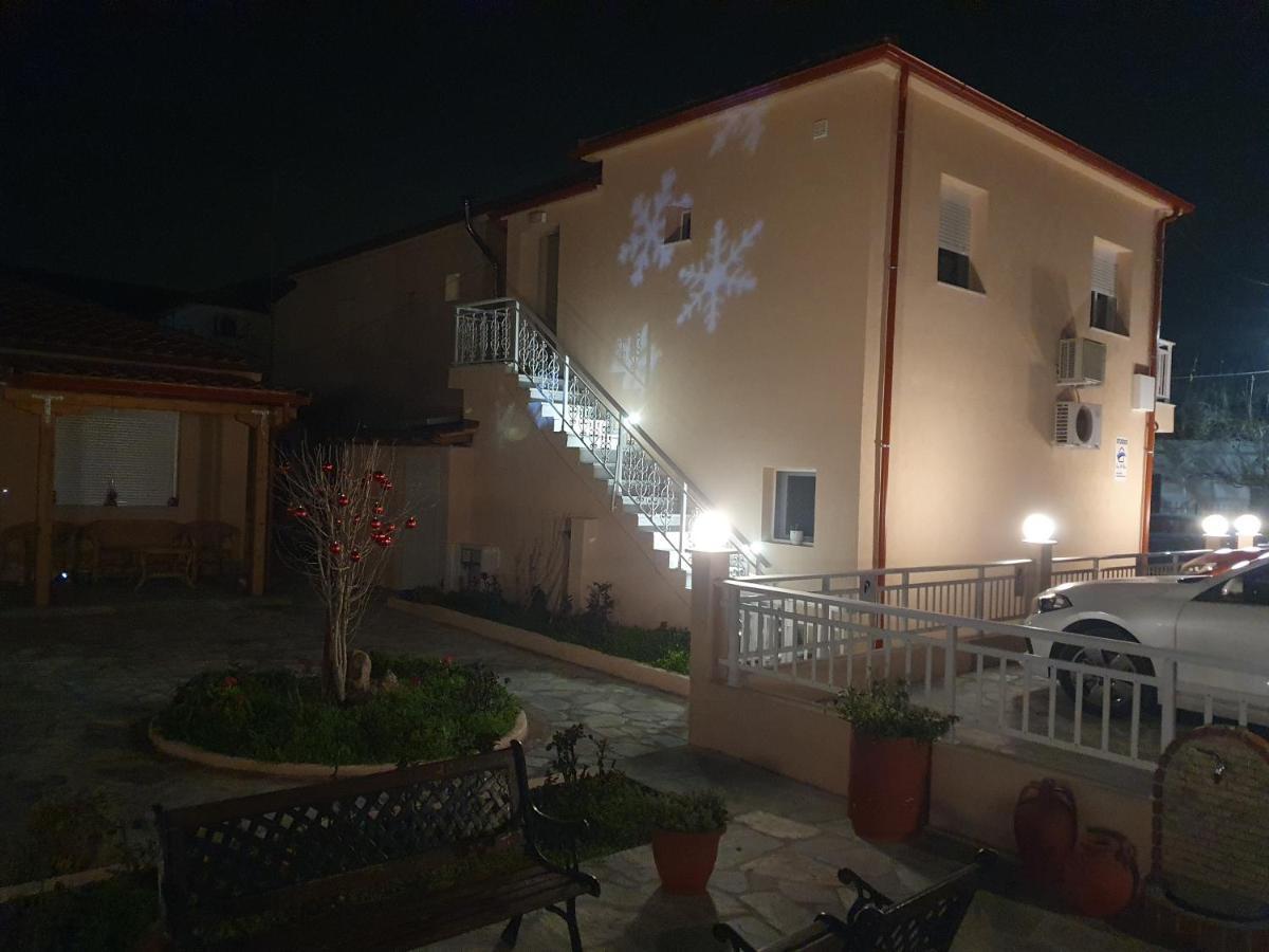 דירות Peraía Casa Al Mare 2 מראה חיצוני תמונה